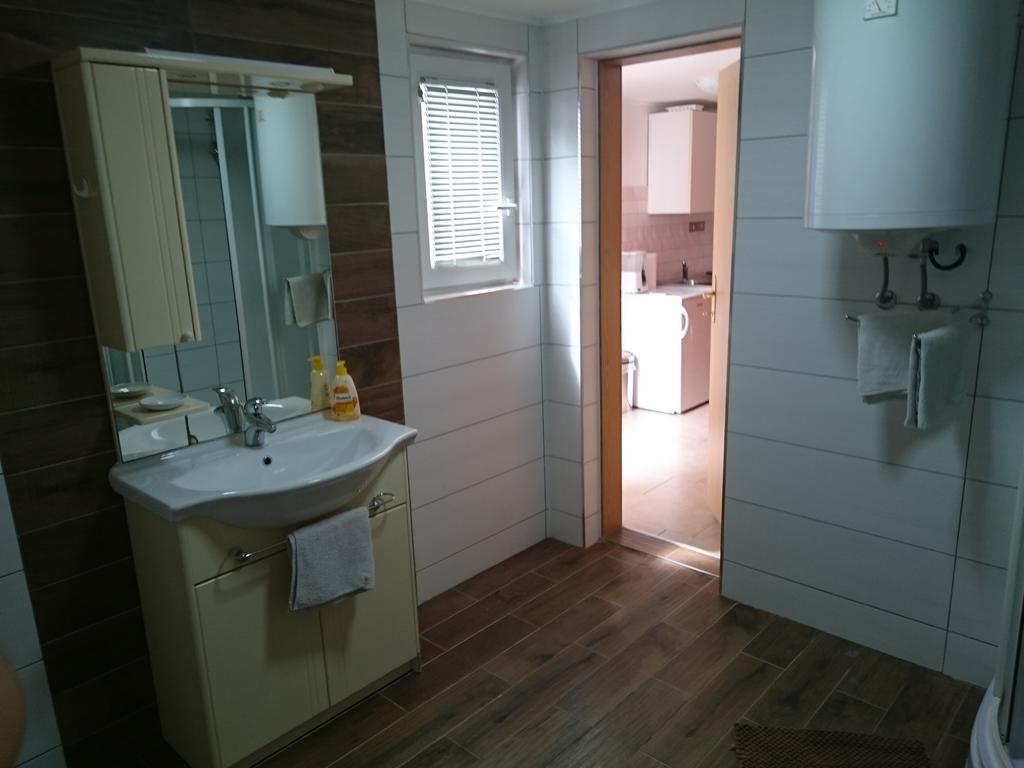 Sara Apartman